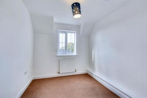 57 Clementine Drive, Mapperley, Nottingham, NG3 5UX