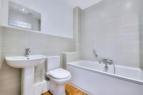 57 Clementine Drive, Mapperley, Nottingham, NG3 5UX