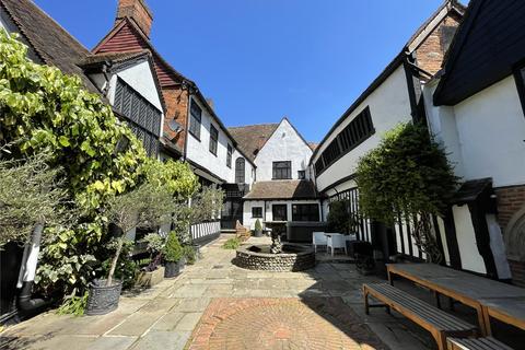 13 bedroom townhouse for sale