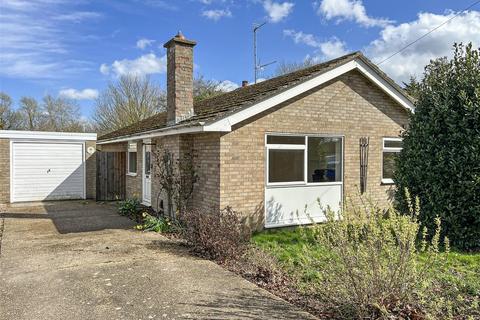 3 bedroom bungalow to rent, Prentice Close, Cambridge CB24