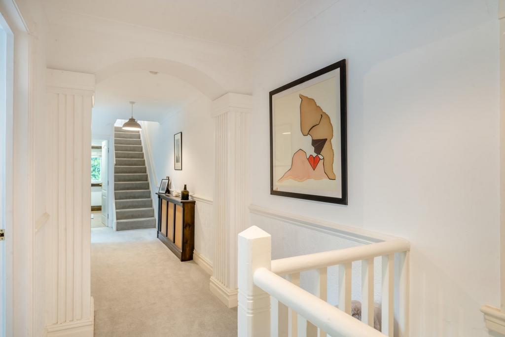 1st Floor Landing