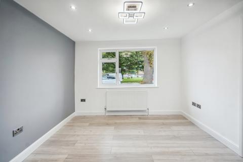 42 Heatherden Green, Iver, SL0 0PZ