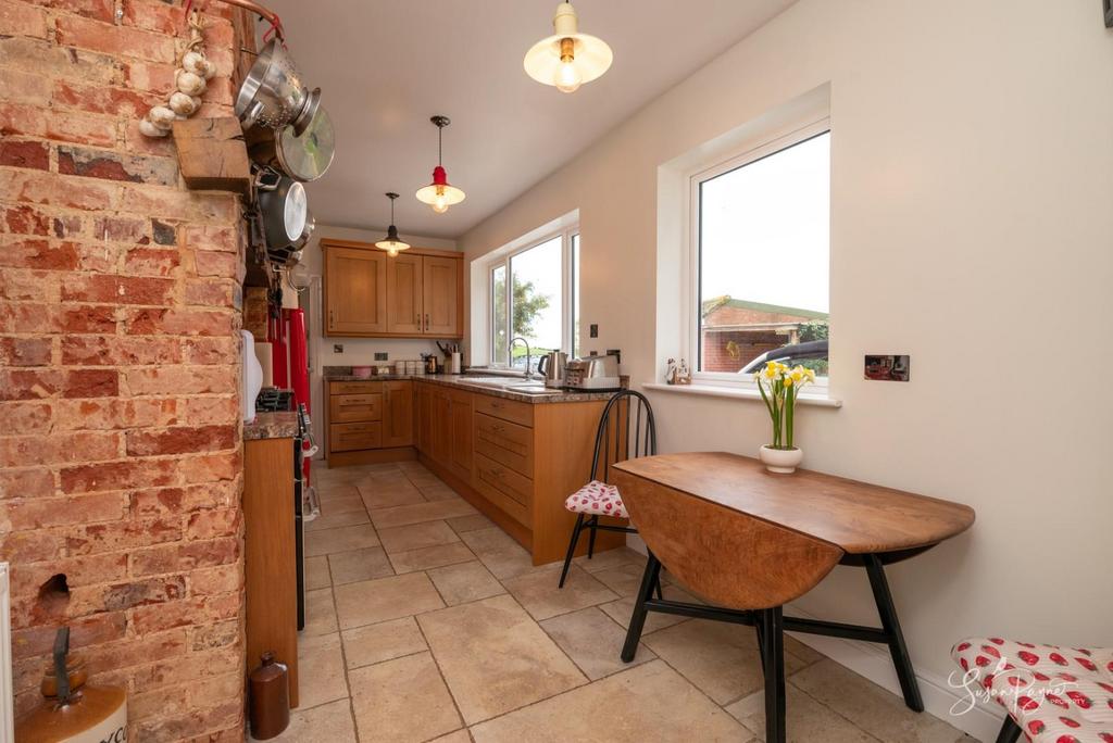 Kitchen   Breakfast Room