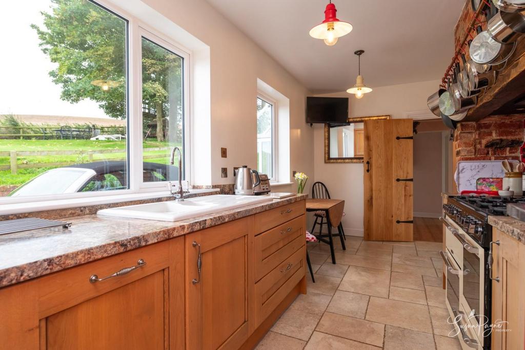 Kitchen   Breakfast Room