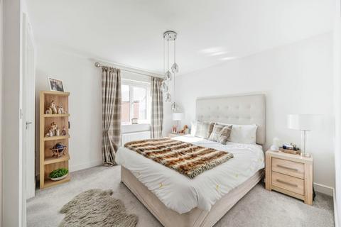 2 Oleander Close, Tamworth, B79 0ES