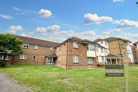 1 bedroom flat for sale, Stirling Grove, HOUNSLOW TW3