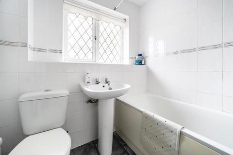 2 bedroom end of terrace house for sale, Fleet,  Hampshire,  GU51