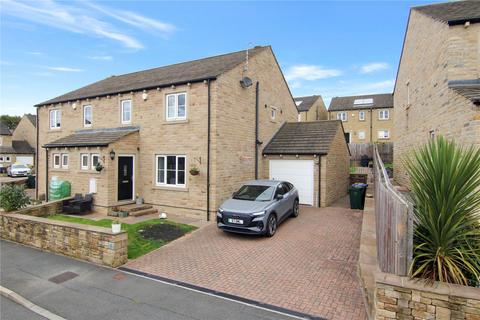 4 bedroom semi-detached house for sale, Cobbydale Way, Silsden, BD20