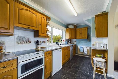 3 bedroom semi-detached house for sale, Main Street, Etton, HU17 7PQ