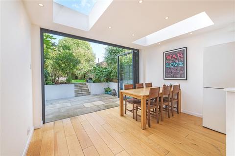 4 bedroom terraced house for sale, Beechcroft Road, SW17