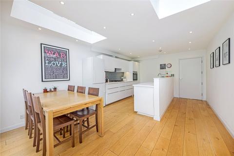 4 bedroom terraced house for sale, Beechcroft Road, SW17