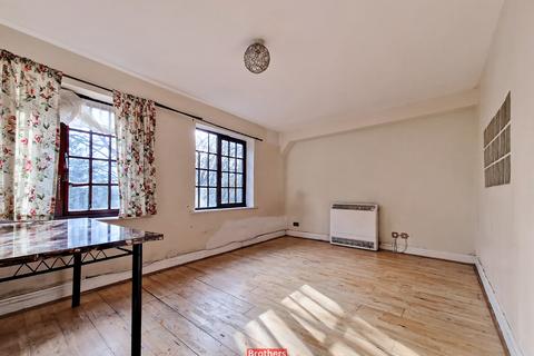 2 bedroom apartment for sale, Comer Crescent, Southall UB2