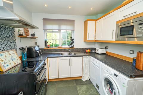 3 bedroom end of terrace house for sale, Church Road, Slapton