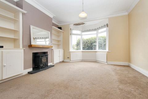 4 bedroom semi-detached house for sale, Pinewood Avenue, North Gosforth, Newcastle upon Tyne, Tyne and Wear, NE13 6QD