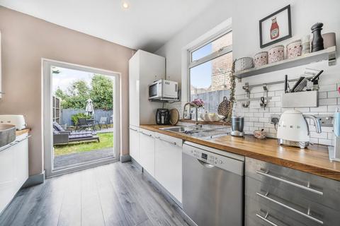 3 bedroom terraced house for sale, Waite Davies, Lee