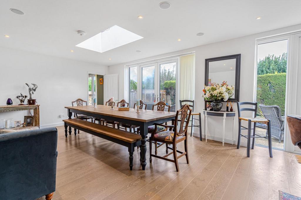 Kitchen/living/dining