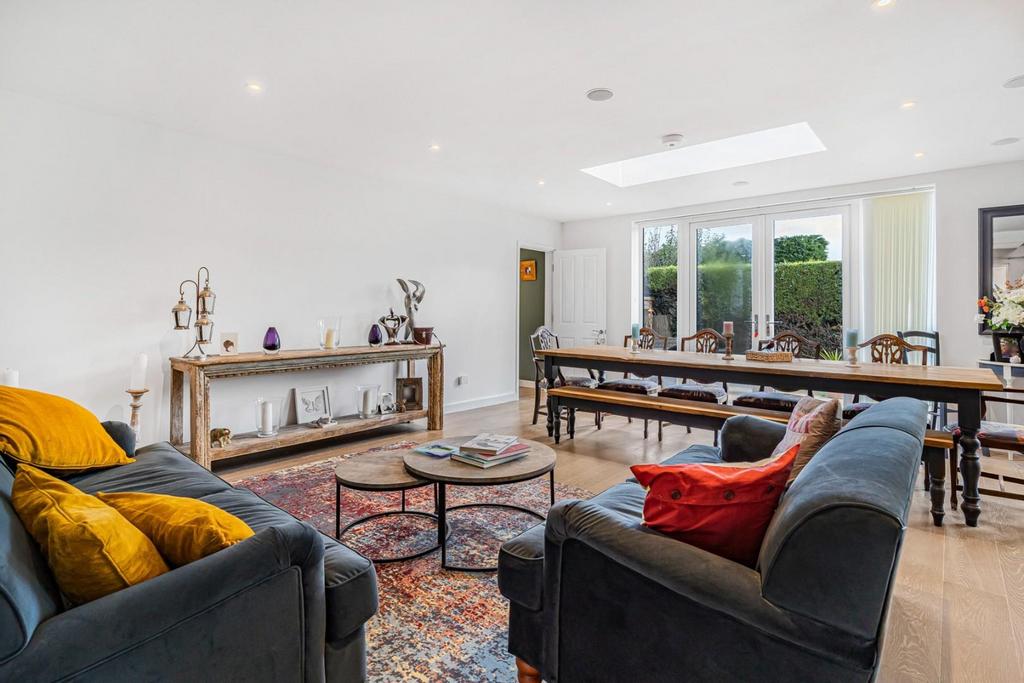 Kitchen/living/dining