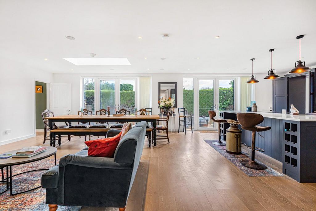 Kitchen/living/dining