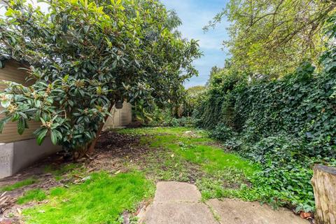 46 Barrow Road, Streatham, London, SW16 5PF
