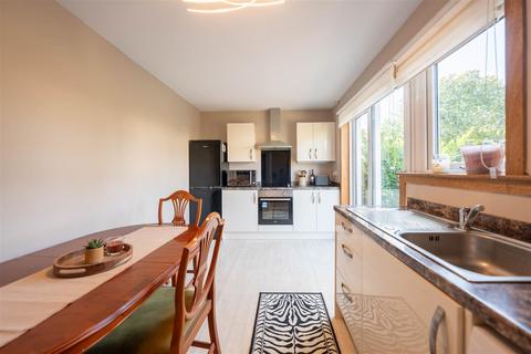 27 Strathmore Avenue, Coupar Angus, Blairgowrie, PH13 9ED