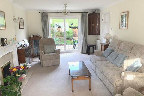 4 bedroom detached house for sale, Amberley Gardens, Bedford