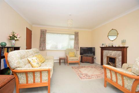 3 bedroom detached house for sale, Reynaulds Close, Belvidere, Shrewsbury