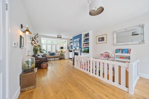 145 Queens Road, Teddington, TW11 0LZ