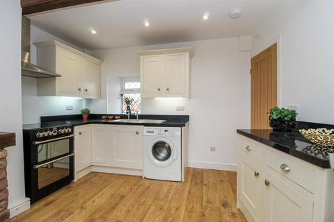 2 bedroom cottage for sale, Chidswell Lane, Dewsbury WF12