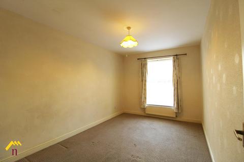 2 bedroom flat to rent, Auckland Road, Doncaster DN2