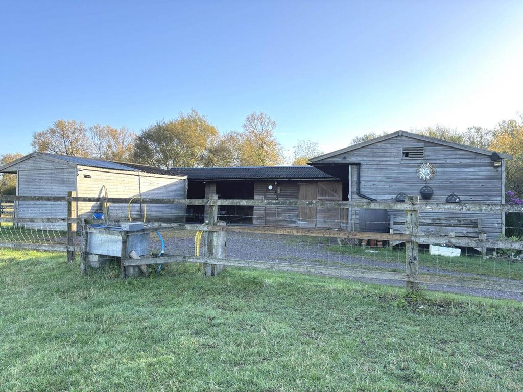 Ford, Salisbury Equestrian property for sale £280,000