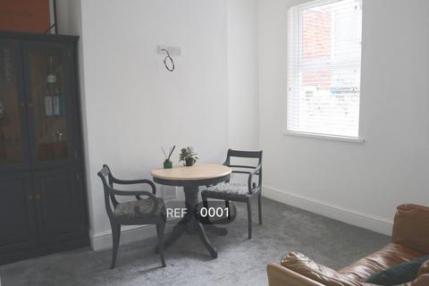 2 bedroom terraced house to rent, Seamer Road, Scarborough, North Yorkshire, YO12 4EF