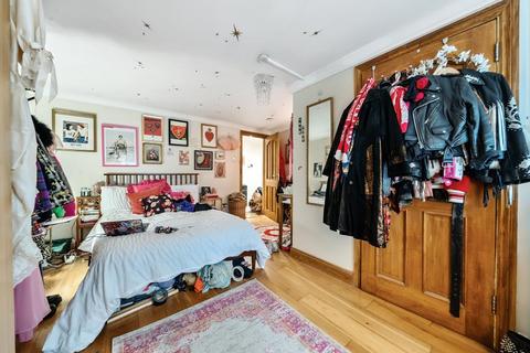 3 bedroom flat for sale, Highgate,  London,  N19,  N19