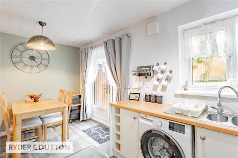 19 Averon Rise, Oldham, OL1 4NX