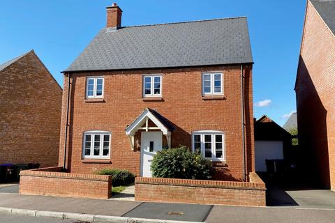 4 bedroom detached house for sale, Plating Way, Roade, Northampton,  NN7 2QP