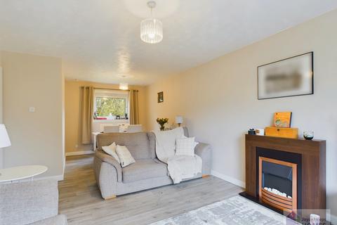 2 bedroom flat for sale, Pine Crescent, East Kilbride G75