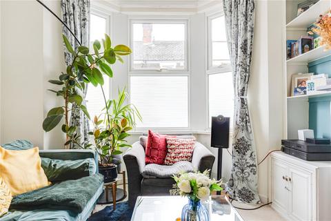 17 Arran Street, Roath, Cardiff, CF24 3HR