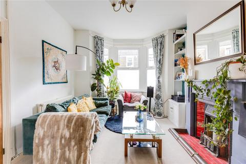 17 Arran Street, Roath, Cardiff, CF24 3HR