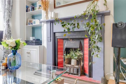 17 Arran Street, Roath, Cardiff, CF24 3HR