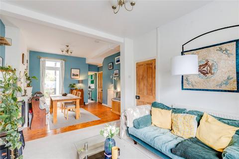 17 Arran Street, Roath, Cardiff, CF24 3HR