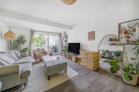 2 bedroom flat for sale, King Charles Road, Surbiton KT5