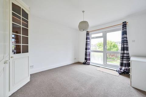 2 bedroom flat for sale, Bellingham Road, Catford, London, SE6