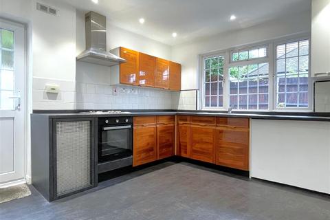 103 Ravensbourne Avenue, Bromley, BR2 0AZ