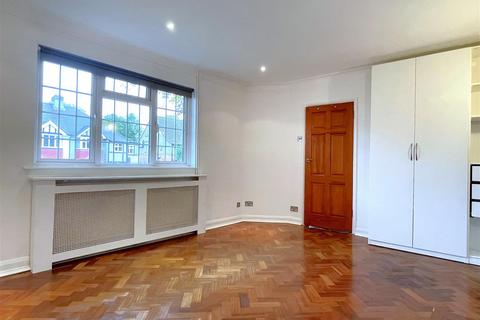 103 Ravensbourne Avenue, Bromley, BR2 0AZ