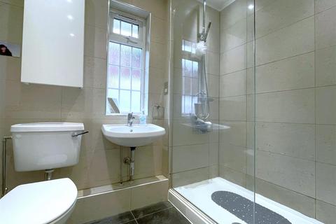 103 Ravensbourne Avenue, Bromley, BR2 0AZ