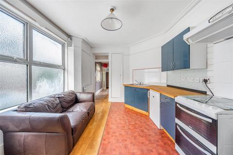 1 bedroom apartment for sale, Great North Road, London N6