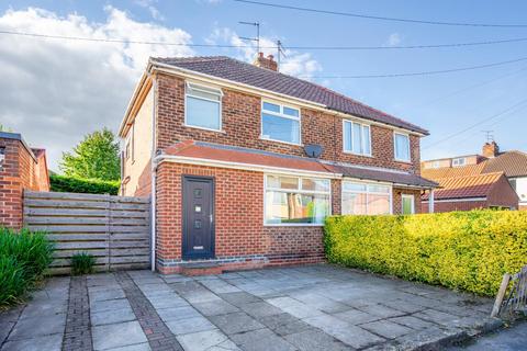 3 bedroom semi-detached house for sale, Collingwood Avenue, York