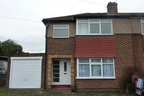 3 bedroom house to rent, Leyland Avenue, Middlesex