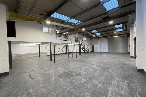 Industrial unit to rent, Venture Court, Hinckley, Leicestershire, LE10 3BT