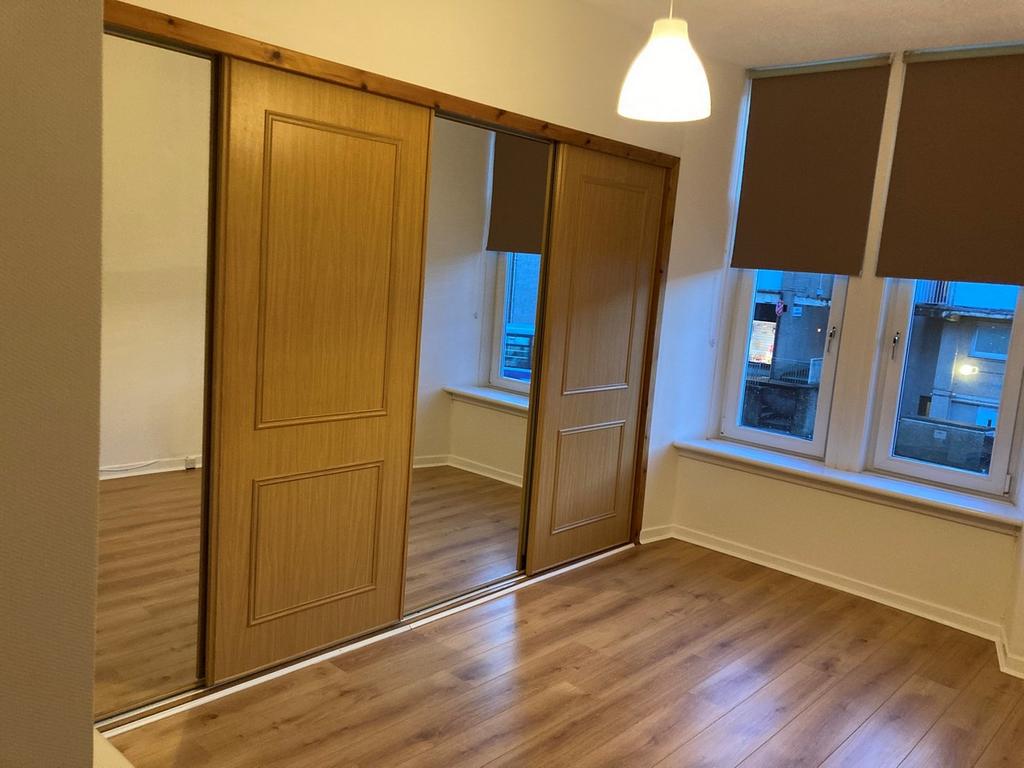 5584-20220608111024-Bedroom