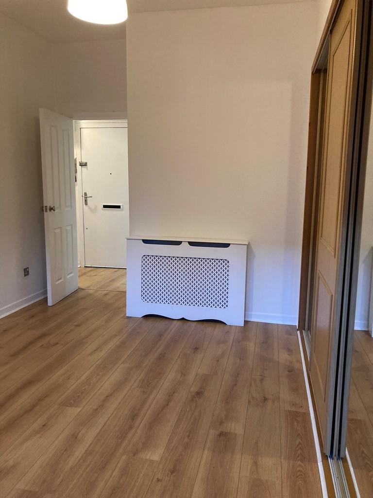 5584-20220608111045-Bedroom-pic-3